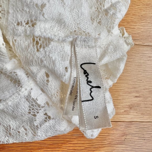 LONELY Gardenia Lace Cut-Out Bodysuit White, Small - Picture 6 of 13